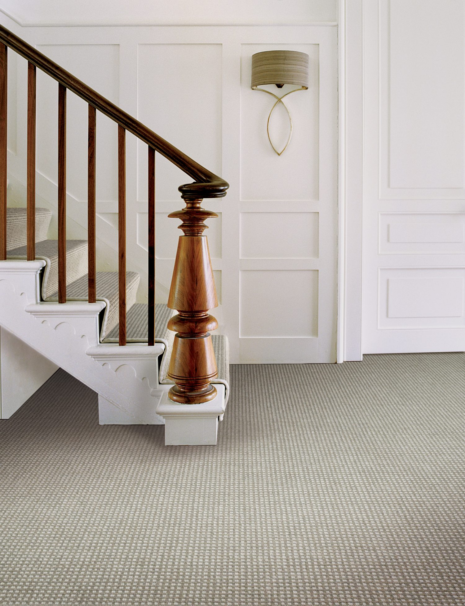 C1NAAW Restoration of Victorian London house furnished with classic and contemporary design pieces